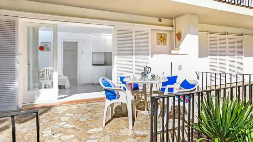 2 Bedrooms Apartment