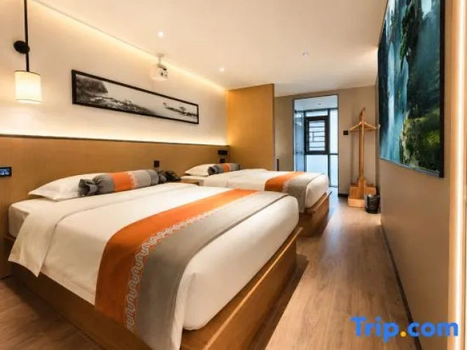 Double Suite