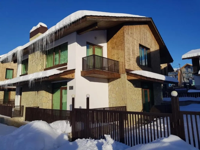 2 Bedrooms Cottage
