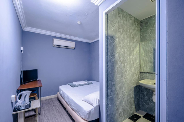 K Hotel 8