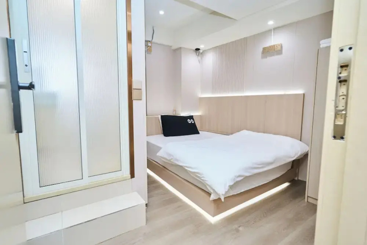 Serene Smart Stay