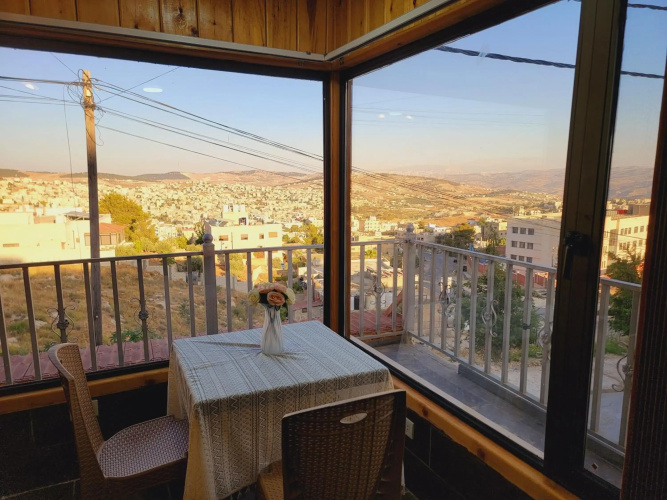 atoom lodge