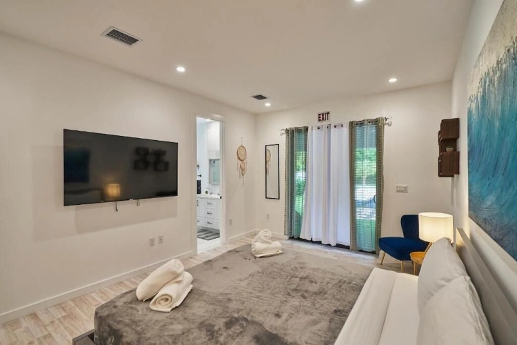 Comfort room