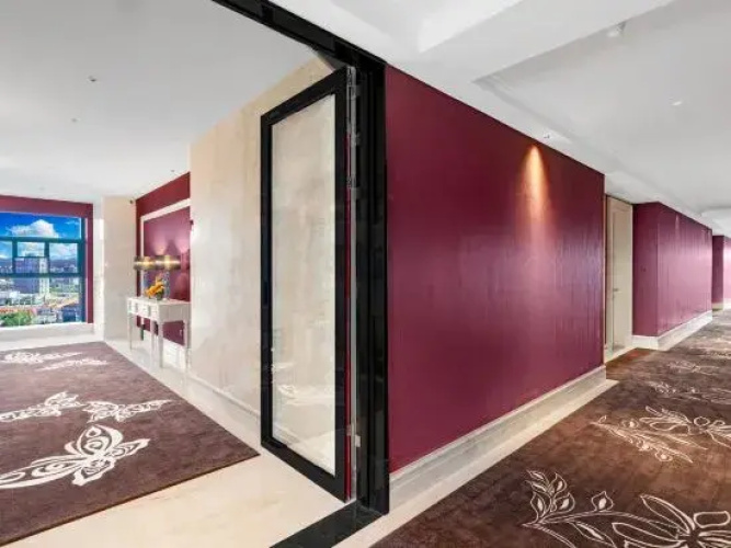 M Hotel