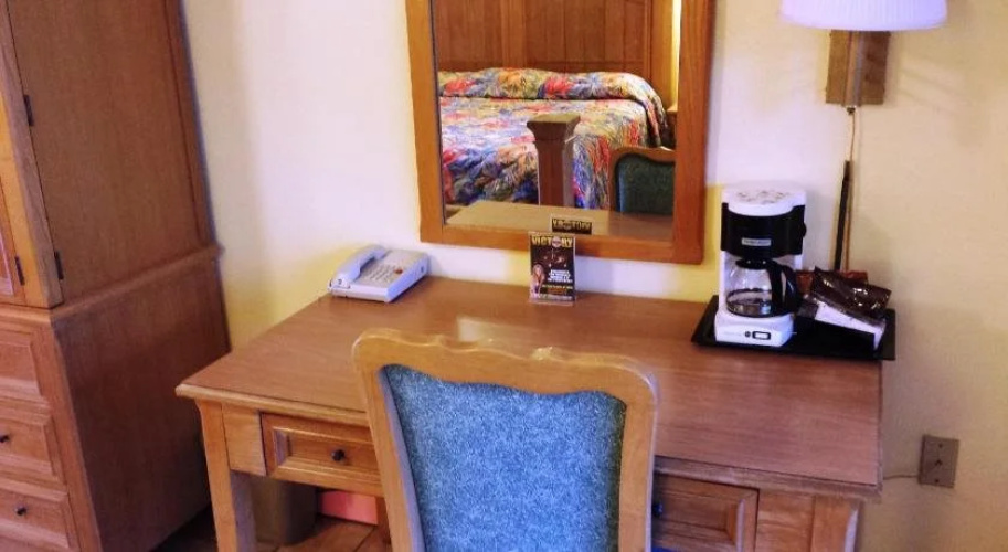 Fawlty Towers Motel