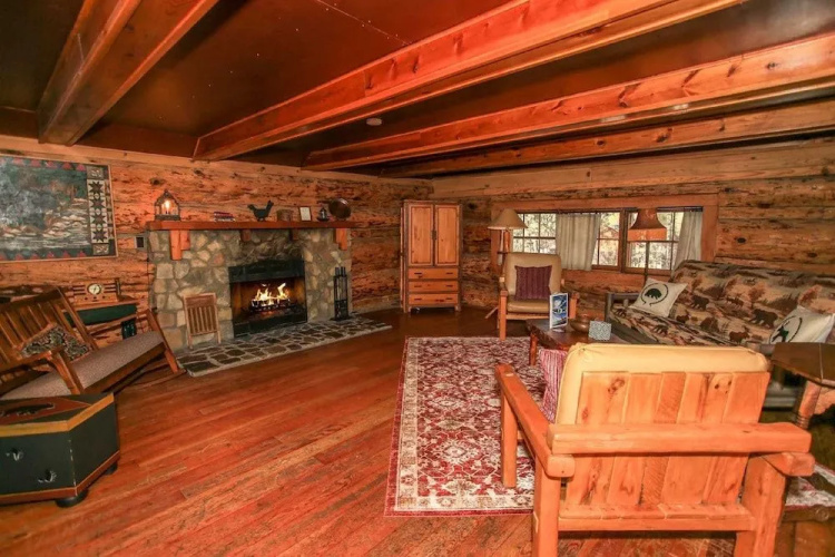 Bravo Big Bear Lodge One