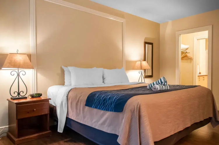 AX Hotel