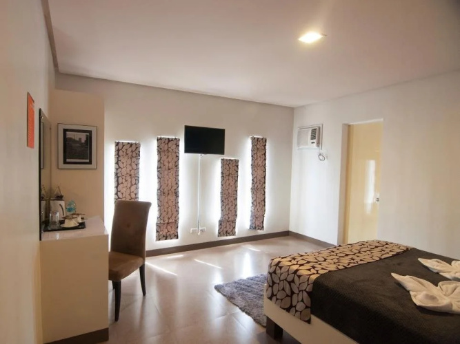 Avenue One Hotel