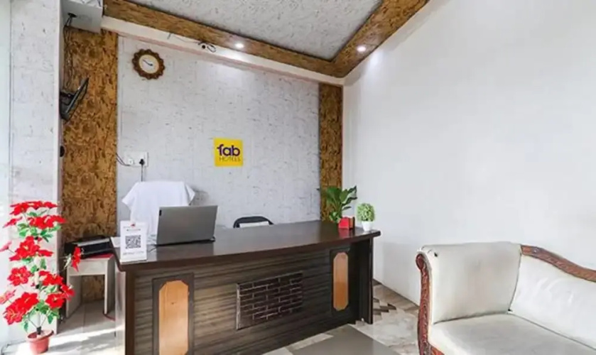 Fabhotel Prayag Deep