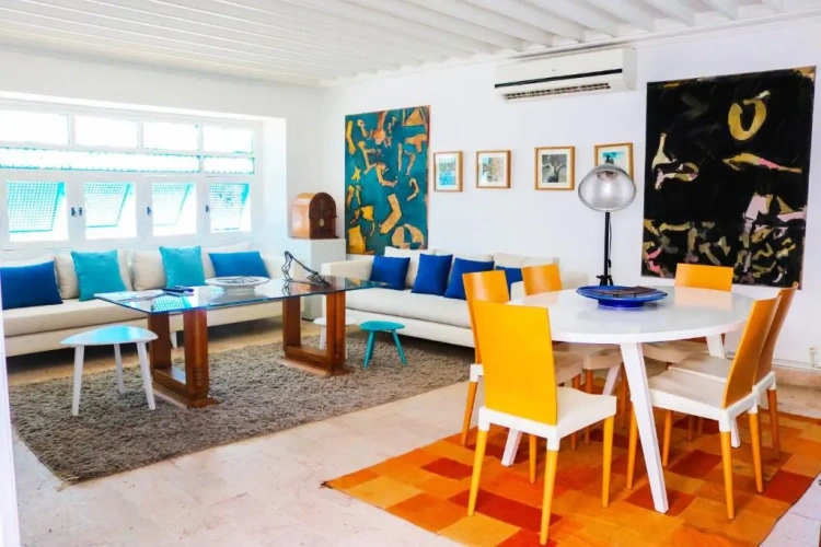 3 Bedrooms Apartment