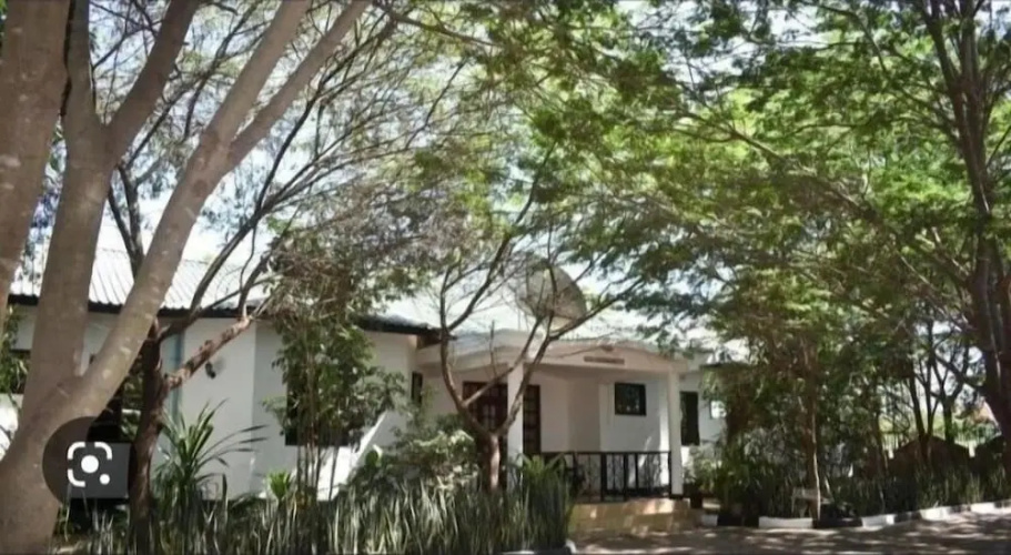 Rainbow Lodge