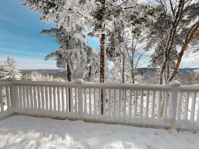 3 Bedrooms Suite with balcony and with mountain view