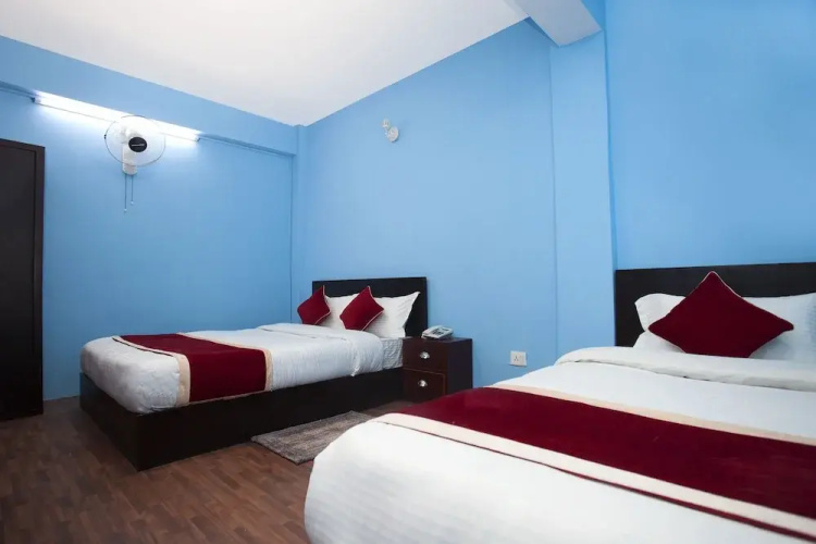 Oyo 419 Hotel Crossroads