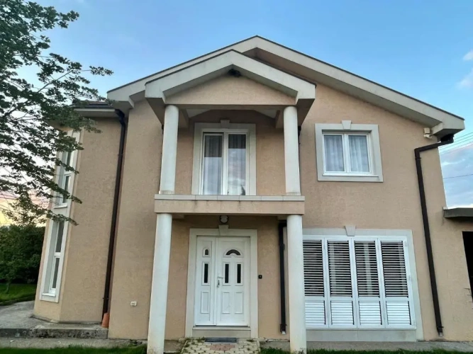 Deluxe Villa