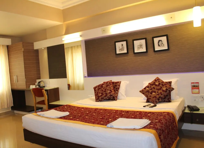 Hotel Pooja International