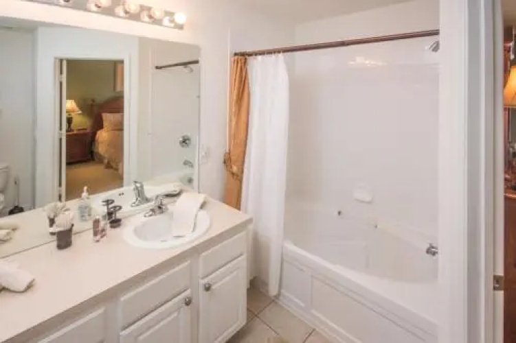 Vicky's Windsor Hills Townhouse