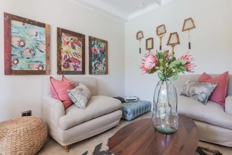 1 Bedroom Luxury Suite with courtyard view