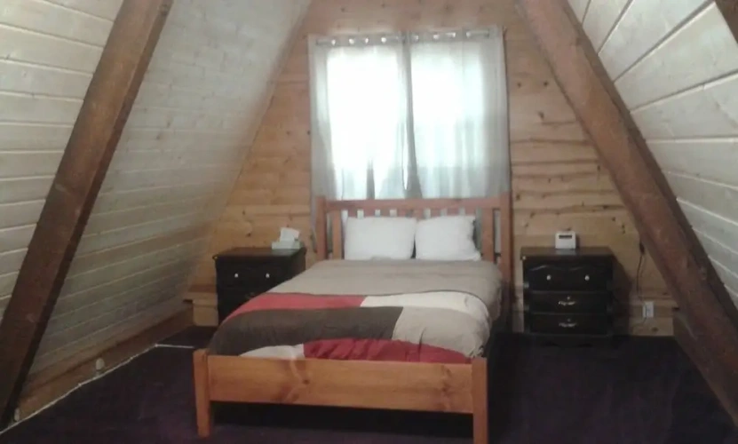 2 Bedrooms Chalet