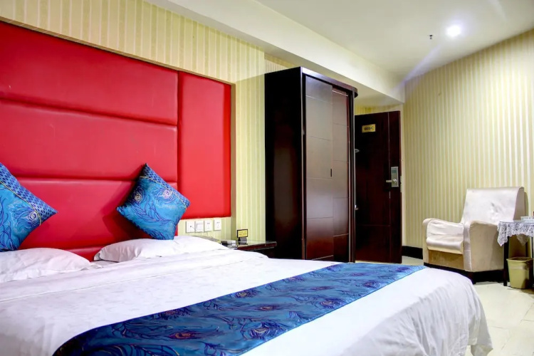 KAIS RDOM Hotel