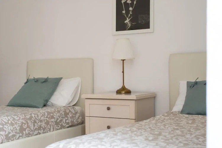 3 Bedrooms Apartment