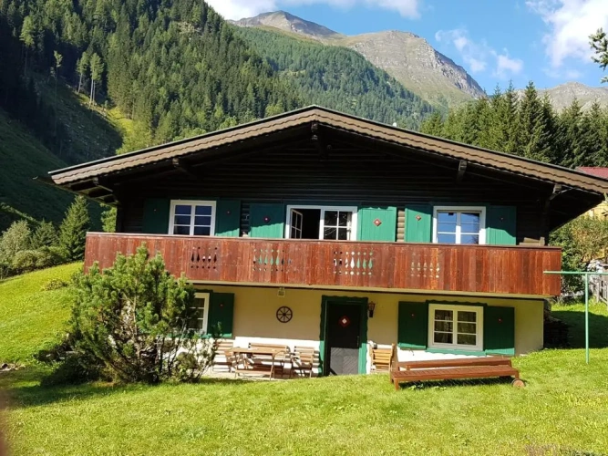 2 Bedrooms Twin Apartment