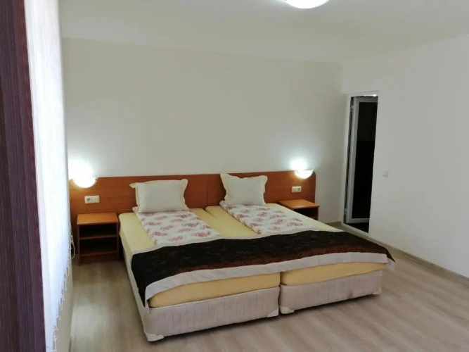 Standard Twin room with balcony
