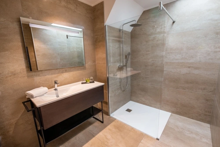 Premium Triple room