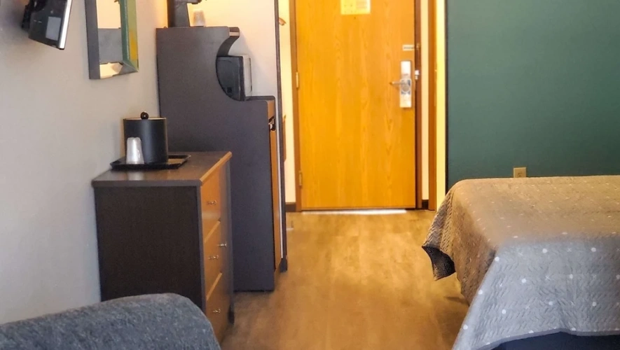 Standard Double Suite