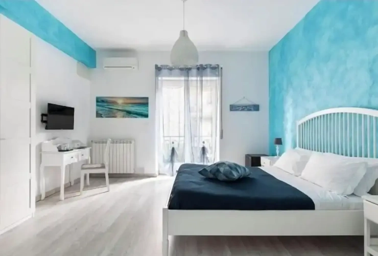 Standard Quadruple Family room with balcony