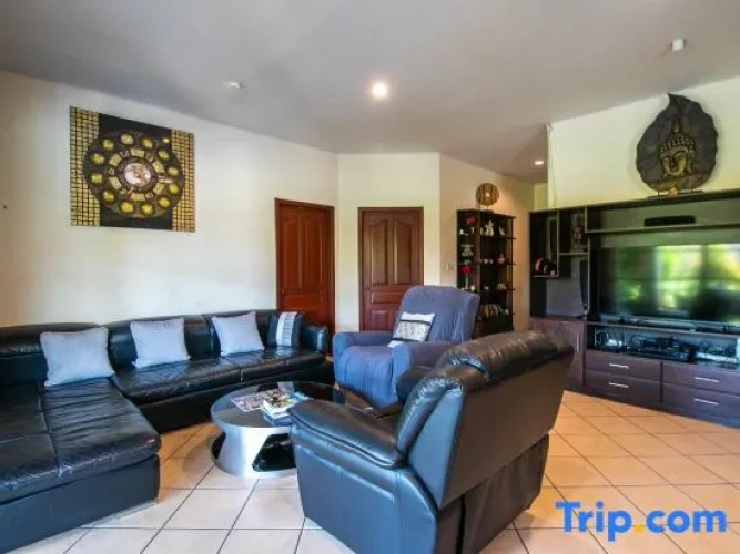 3 Bedrooms Suite