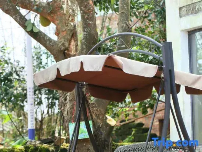 Weizhou Island Bamboo House