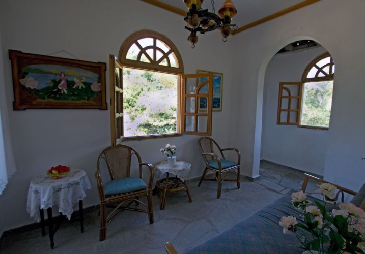 Pantheon Studios Apartments