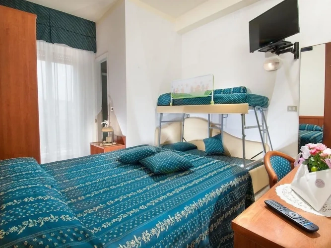 Standard Quadruple Family room with balcony