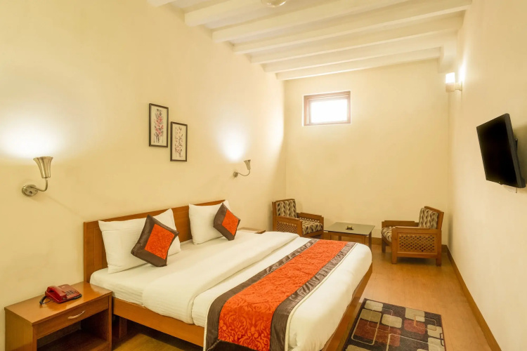 Airport Hotel
