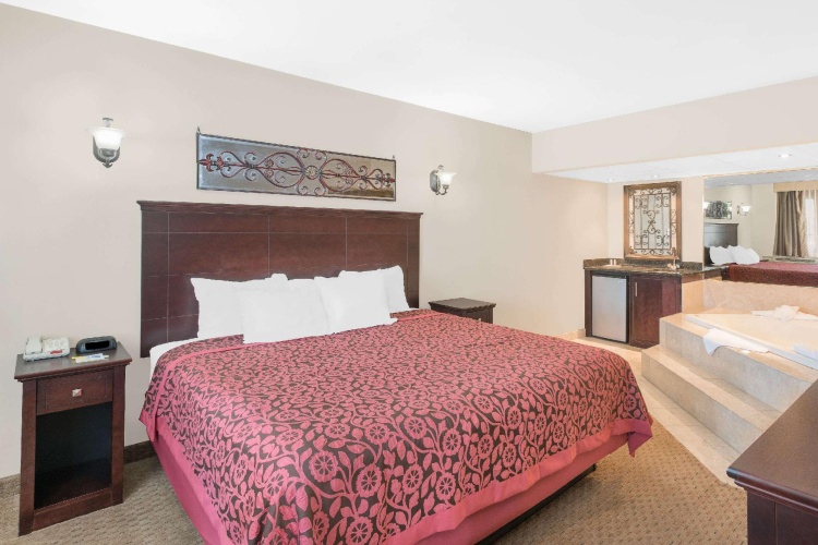 1 Bedroom Double Suite