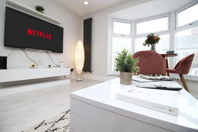 NEW 2 Bed Comfort - Functional - Secure - Private