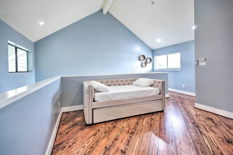 3 Bedrooms Cottage