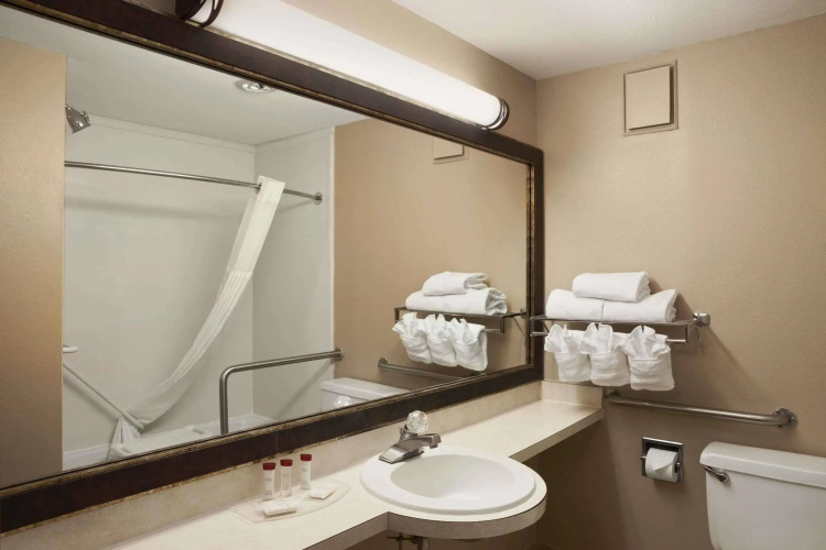 Ramada Sioux City