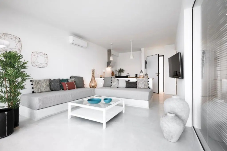 Infinite Blue Luxury Suites