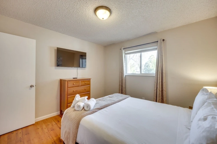 5 Bedrooms Cottage with balcony