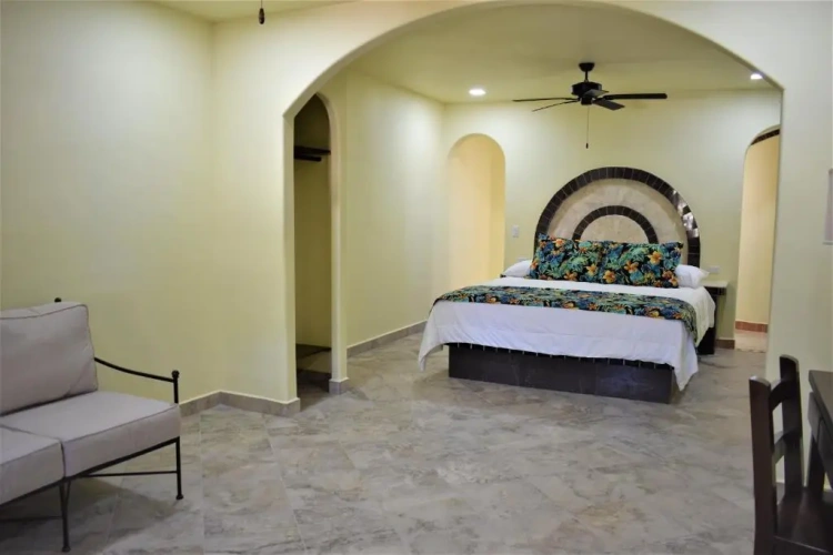 Deluxe Single room