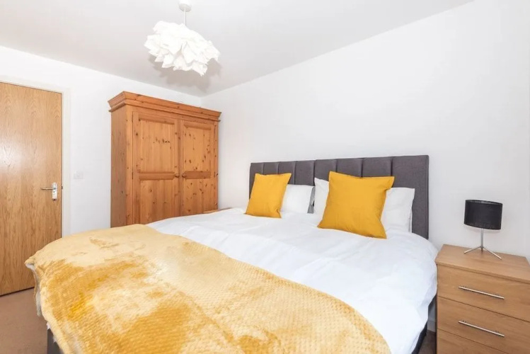 Bouverie Apartment