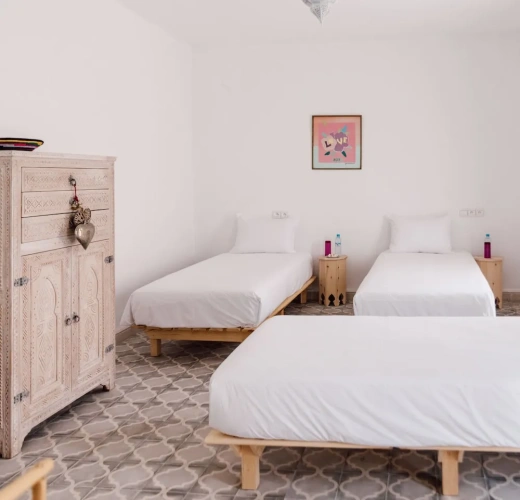 Standard Triple room
