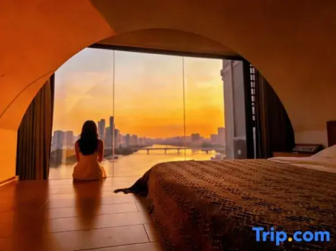 Nanning Yuanye Qu River View Homestay