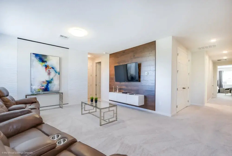 7 BD 5 BH Villa Game, Pool and Spa