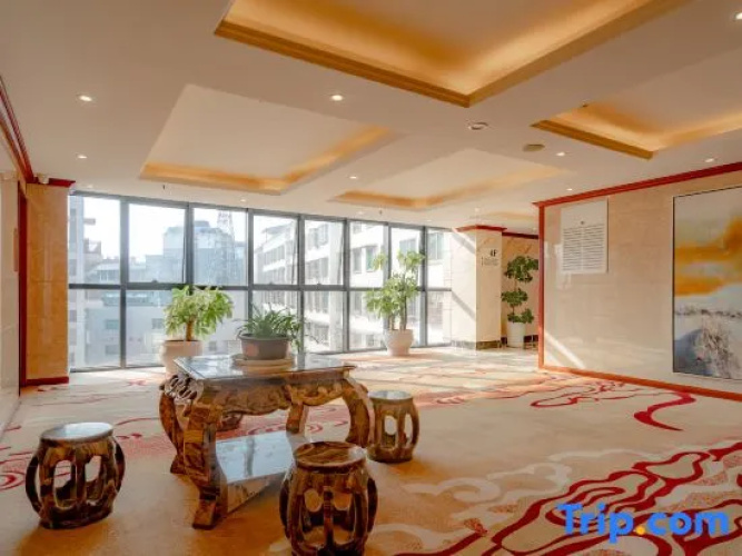 Fenglin Tianxia Hotel