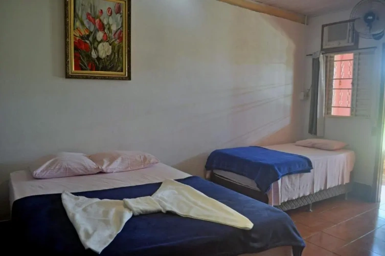 Standard Triple room