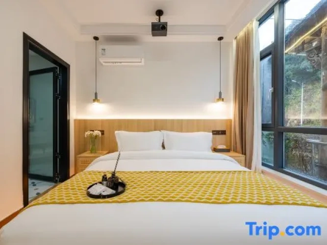 1 Bedroom Double Suite