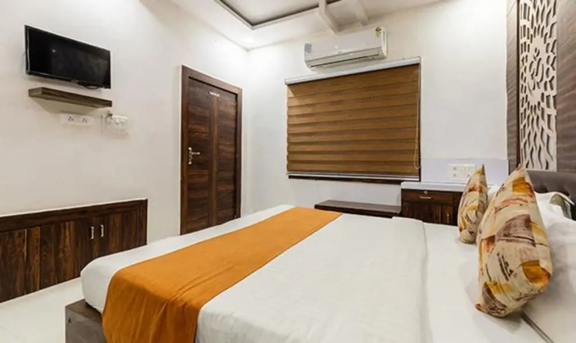 Fabhotel Ocean Pearl