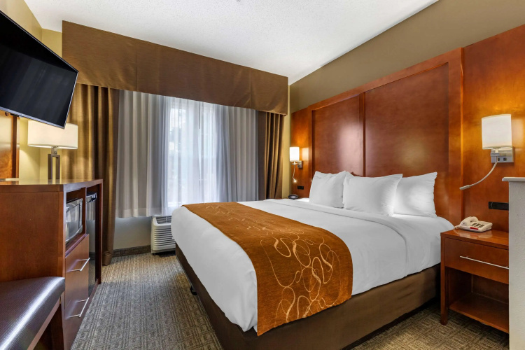 Comfort Suites Marquette